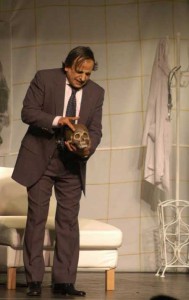 Manrique en su papel del Dr. Chirinos