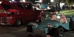 foto de Además de comida, también hay múltiples atracciones para los visitantes de las áreas de Foodtrucks