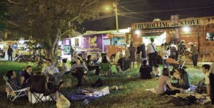 foto de La típica noche de Foodtruck en Miami.