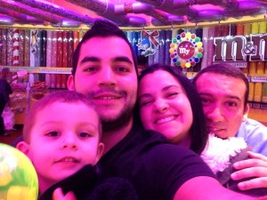 Gregorio López y su familia. El que persevere alcanza