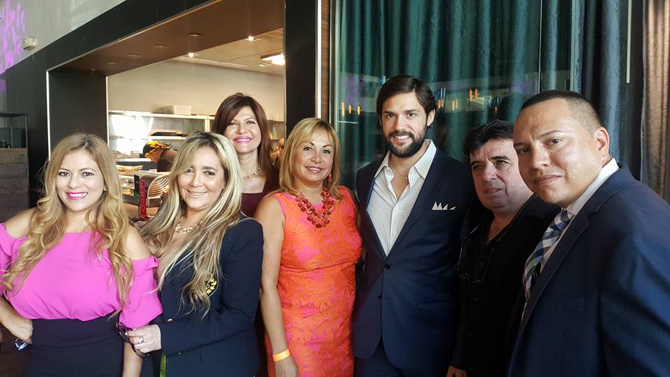 Alexia Ramirez, Marisol Casola, Maricarmen Sega, Marybel Torres, Alfred Santamaria, Luis Miguel Fernandez y Derick Toro