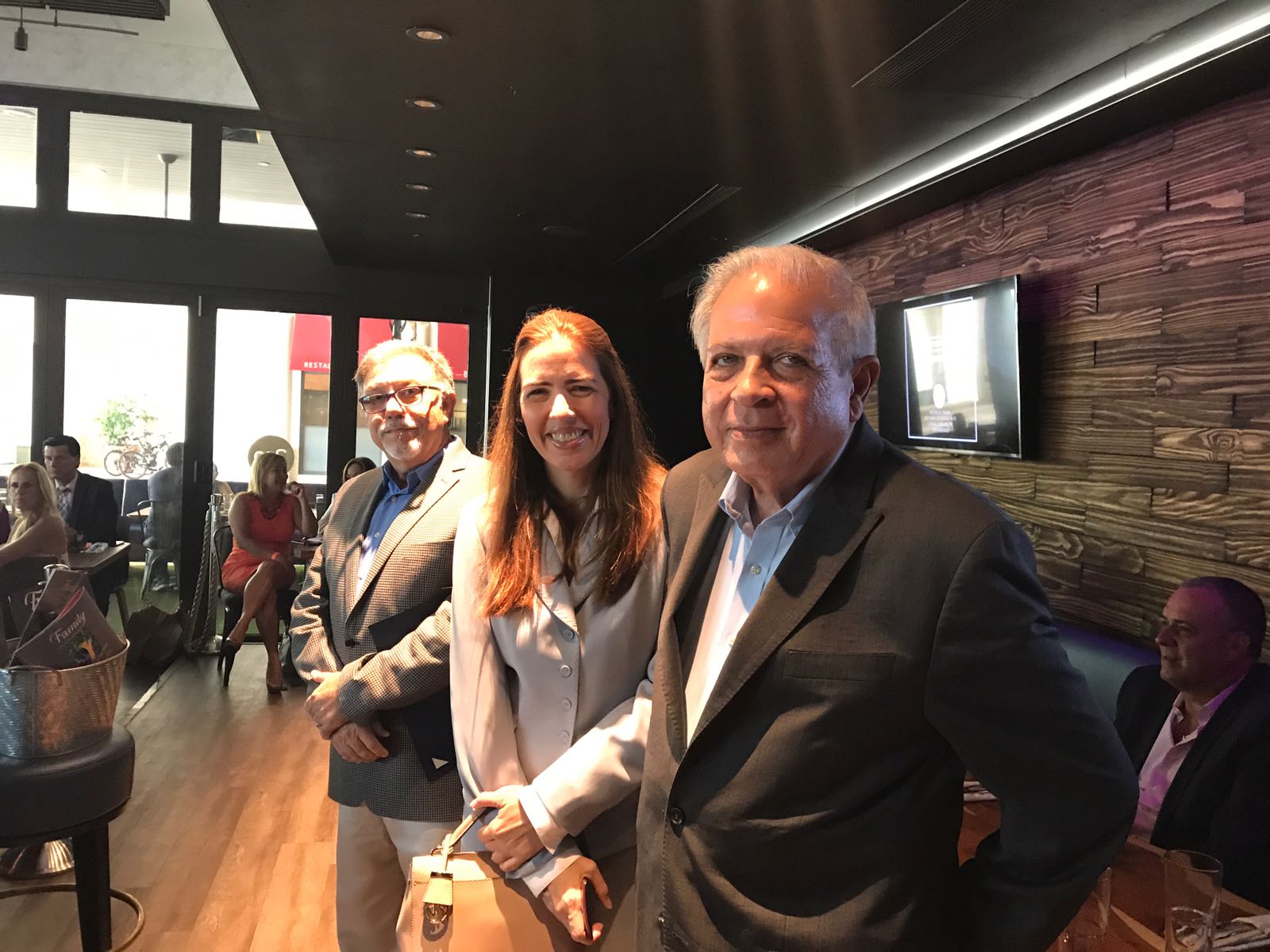 El alcalde de Miami Tomas Regalado, Raquel Regalado y el alcalde de West Miami Eduardo H Muhina