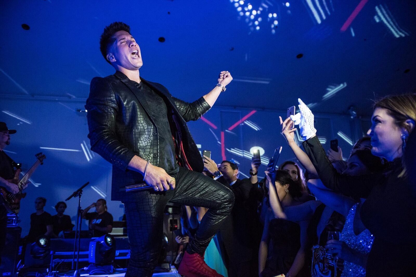 Chyno Miranda interpretó sus éxitos