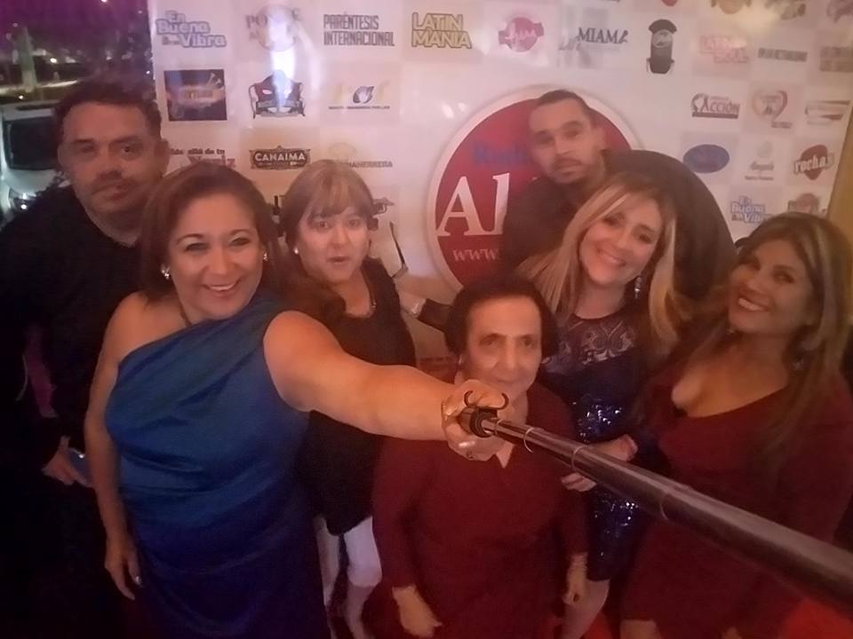 El grupo fabuloso de La Per Beauty Salon