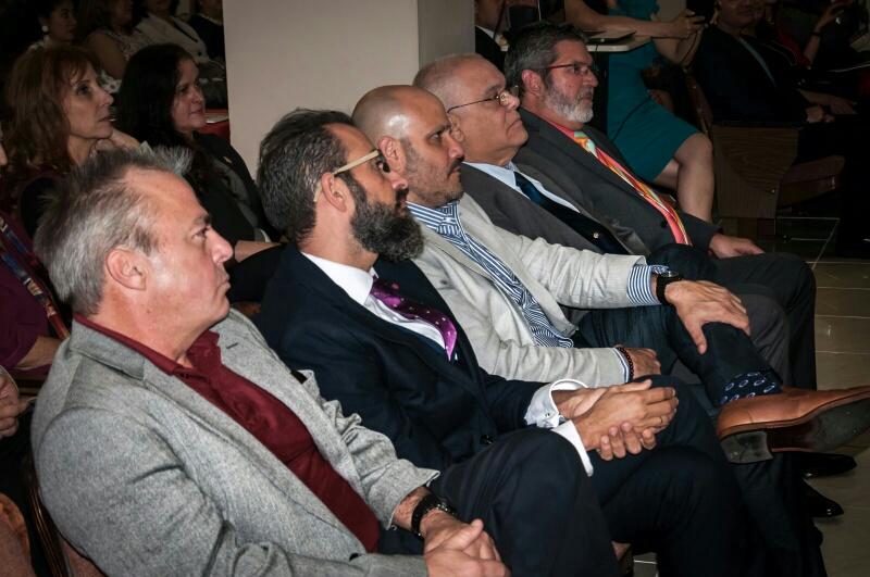 Autoridades del Sistema Educativo Ana G. Méndez y el Cónsul General Adjunto de España.