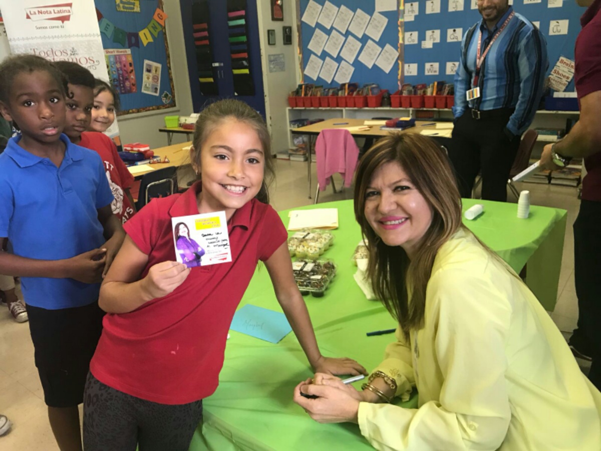 Celebrity Club los ninos autografos