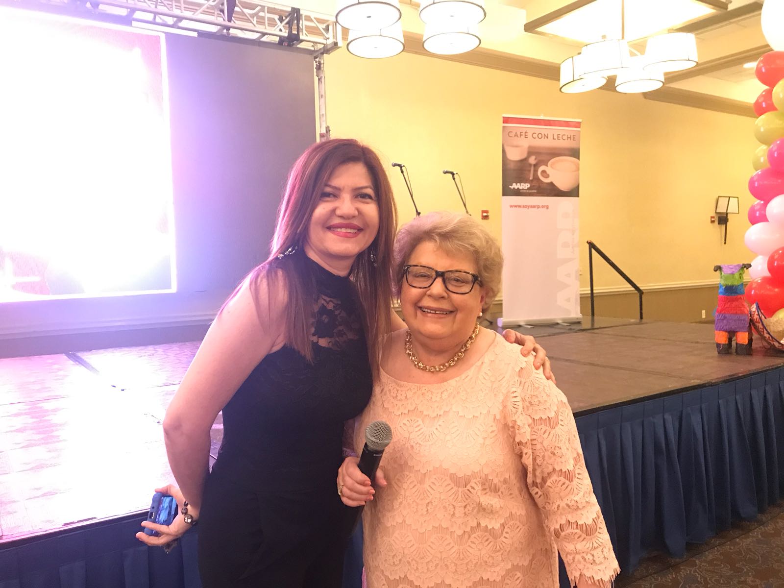 Marybel Torres y Dania Hernández