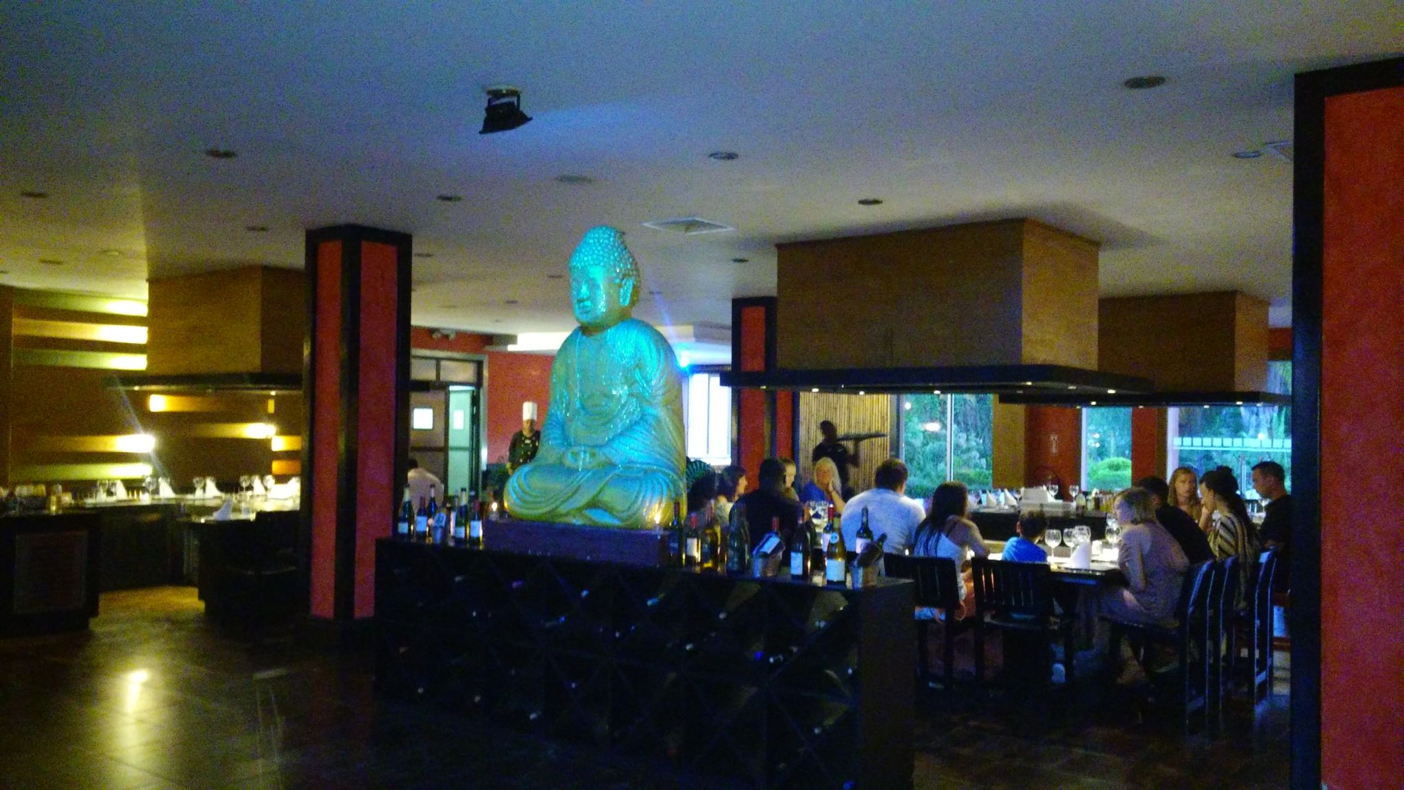 Un espectáculo la presentacion de la comida en el resturante japonés