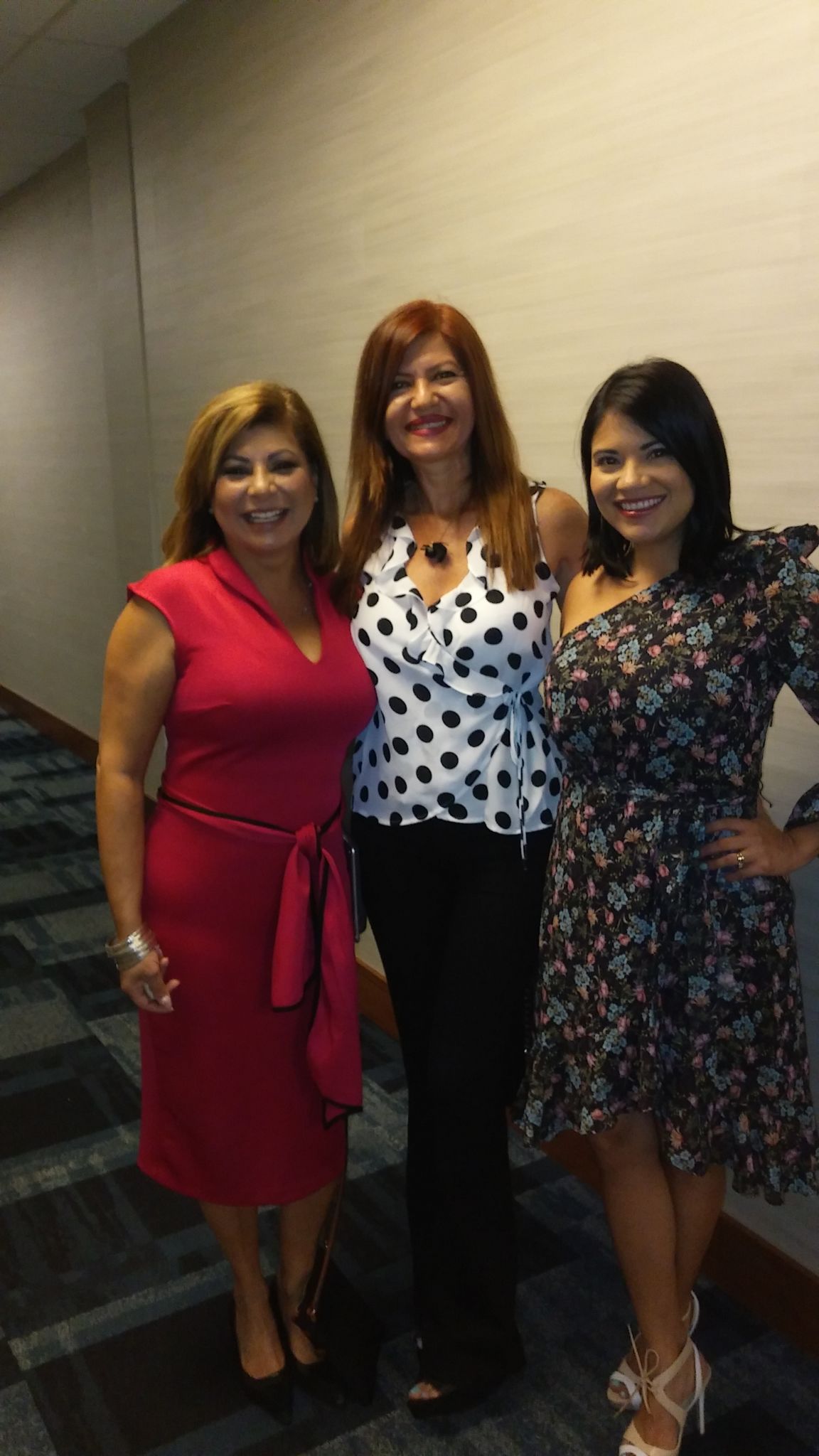 Marie Griffith, directora de Expolit, Marybel Torres y Fayra Castro, CEO de Expolit