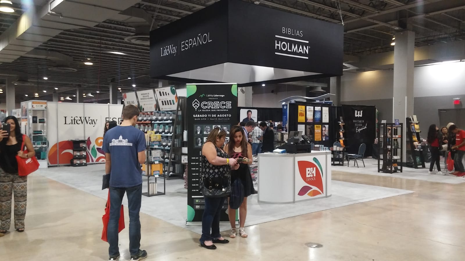 Más de 450 expositores se hicieron presentes.
