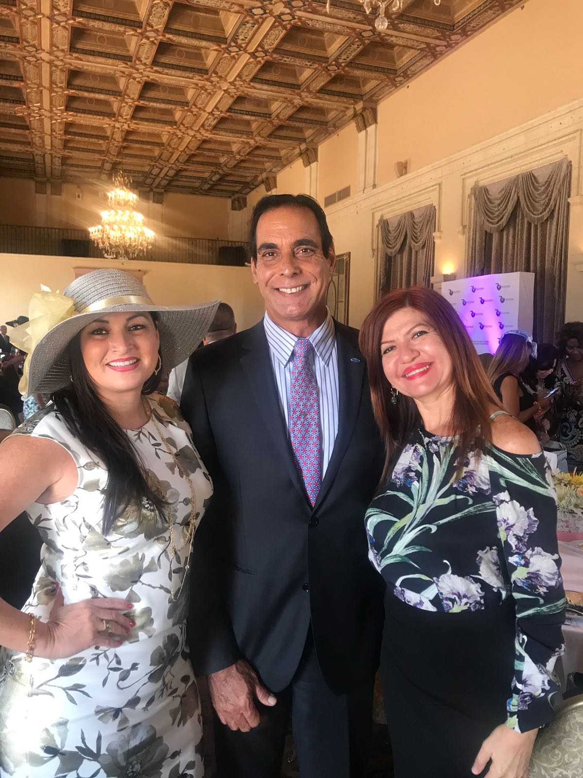 Maria Antonieta Hernandez, Albert Collazo y Marybel Torres