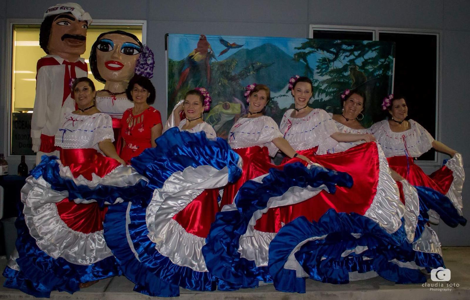 Danza folklórica de Costa Rica.