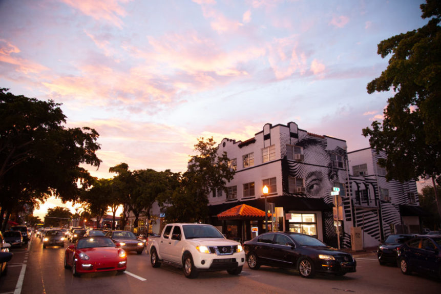 En la calle Ocho encontras arte, cultura, musica, comida y más