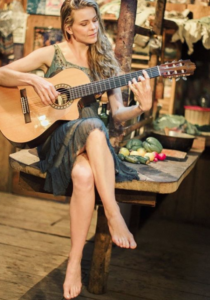 Katie James: “Mi música refleja lo sincero, lo que soy y siento”