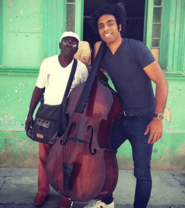 Damian Nueva, el rostro y talento latino en The Eddy