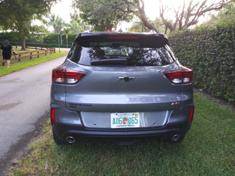 Asi luce por detrás