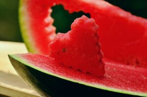 ¿Cuáles son los beneficios de comer sandia?