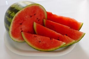 ¿Cuáles son los beneficios de comer sandia?