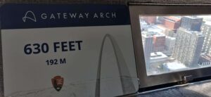 Pierde el miedo a las alturas en el Arco de St. Louis en Missouri