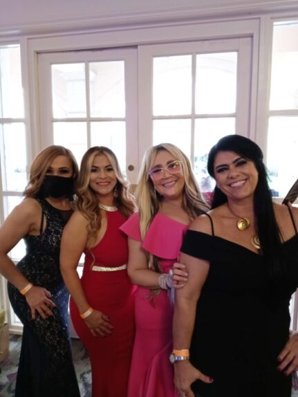 grupo marisol brugal y mechi (1)