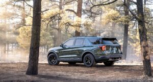 El Ford Explorer Timberline del 2021 lo llevará a aventurarse por otros caminos. Cuesta $47,010 dólares