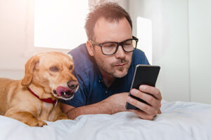 7 apps para cuidar y divertirte con tu perro en una sola palabra Guau