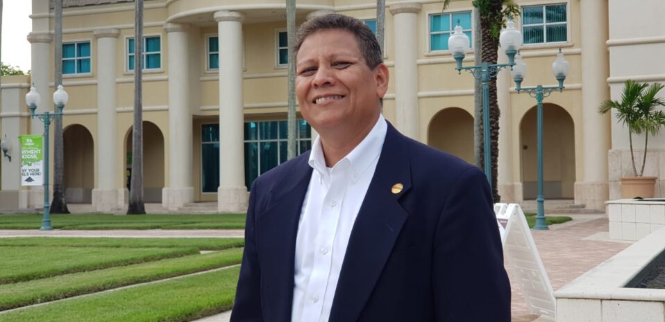 José Alvarado CEO de ADP Printing & Sings