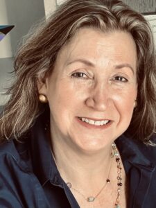 Miriam Herz: "Cuentale tu cuento a La Nota Latina es una oportunidad única para escritores hispanos"