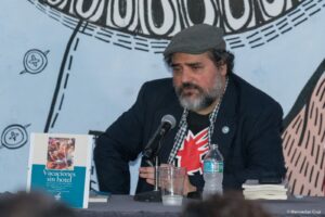 Presentan en Miami la antología Vacaciones sin hotel