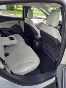 Ford Mustang Mach-E 2022: Supera las expectativas de los SUV eléctricos