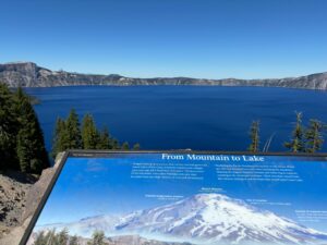 Parque Nacional Crater Lake: Tiene un azul tan especial como su historia