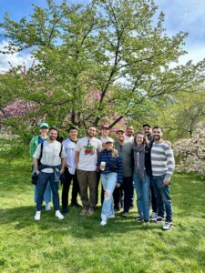 Hijos de padres indocumentados crean la innovadora aplicación MAZA para simplificar el trámite ITIN